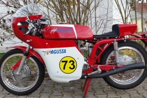 Benelli 350,500cc (250cc) - Verkleidung SATZ - mit Scheibe, GFK