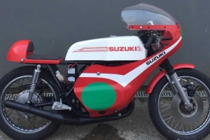 Yamaha TZ 250, 350 air  - parts Motoforza on bike  Suzuki GT 250